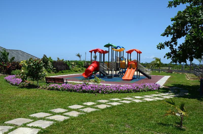 فيلا Ocho Rios Under The Palms المظهر الخارجي الصورة