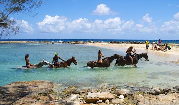 فيلا Ocho Rios Under The Palms المظهر الخارجي الصورة