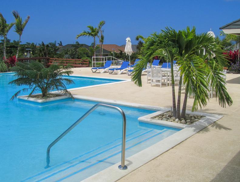 فيلا Ocho Rios Under The Palms المظهر الخارجي الصورة