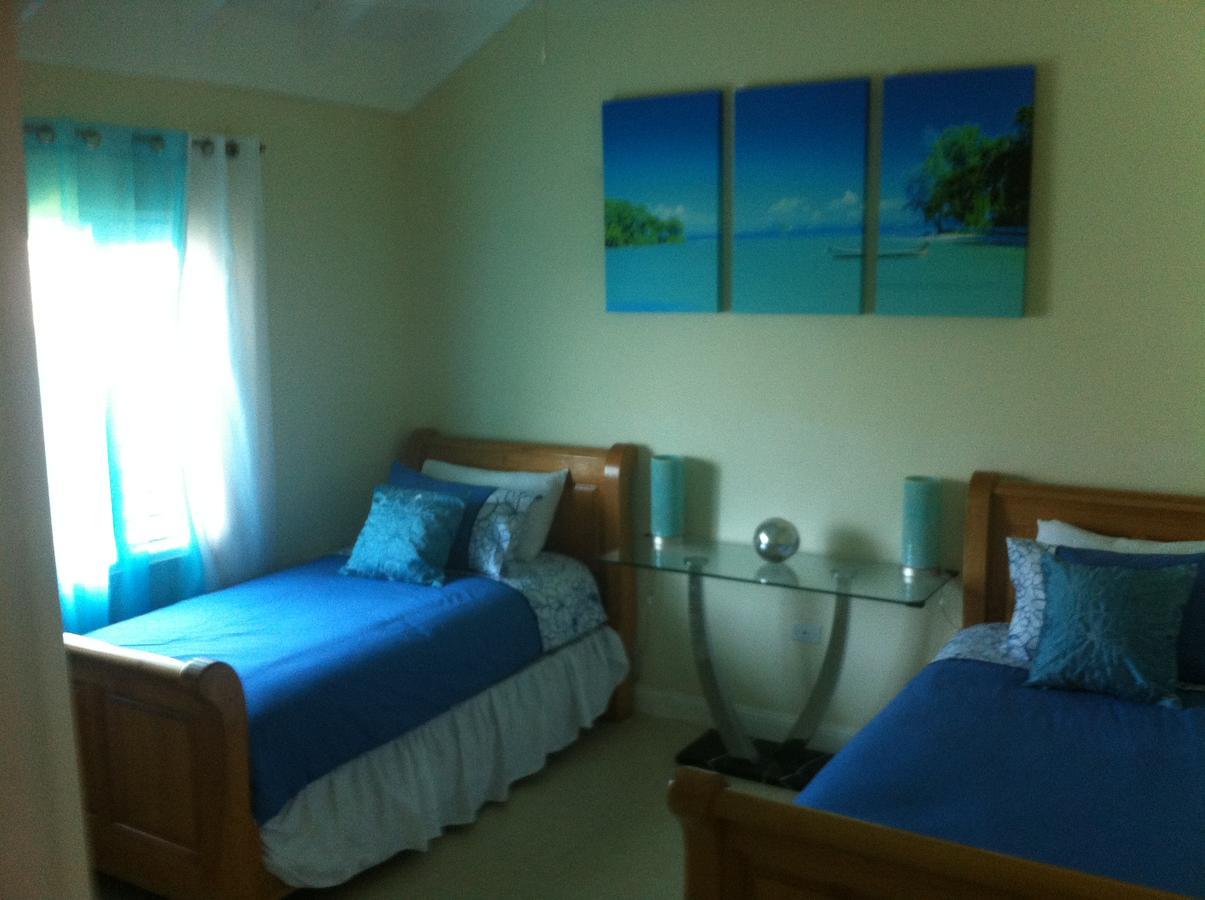 فيلا Ocho Rios Under The Palms المظهر الخارجي الصورة